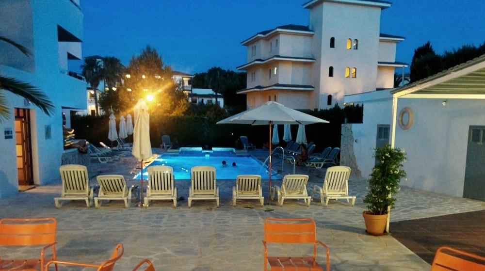 Apartamentos Sureda Каньямель Экстерьер фото
